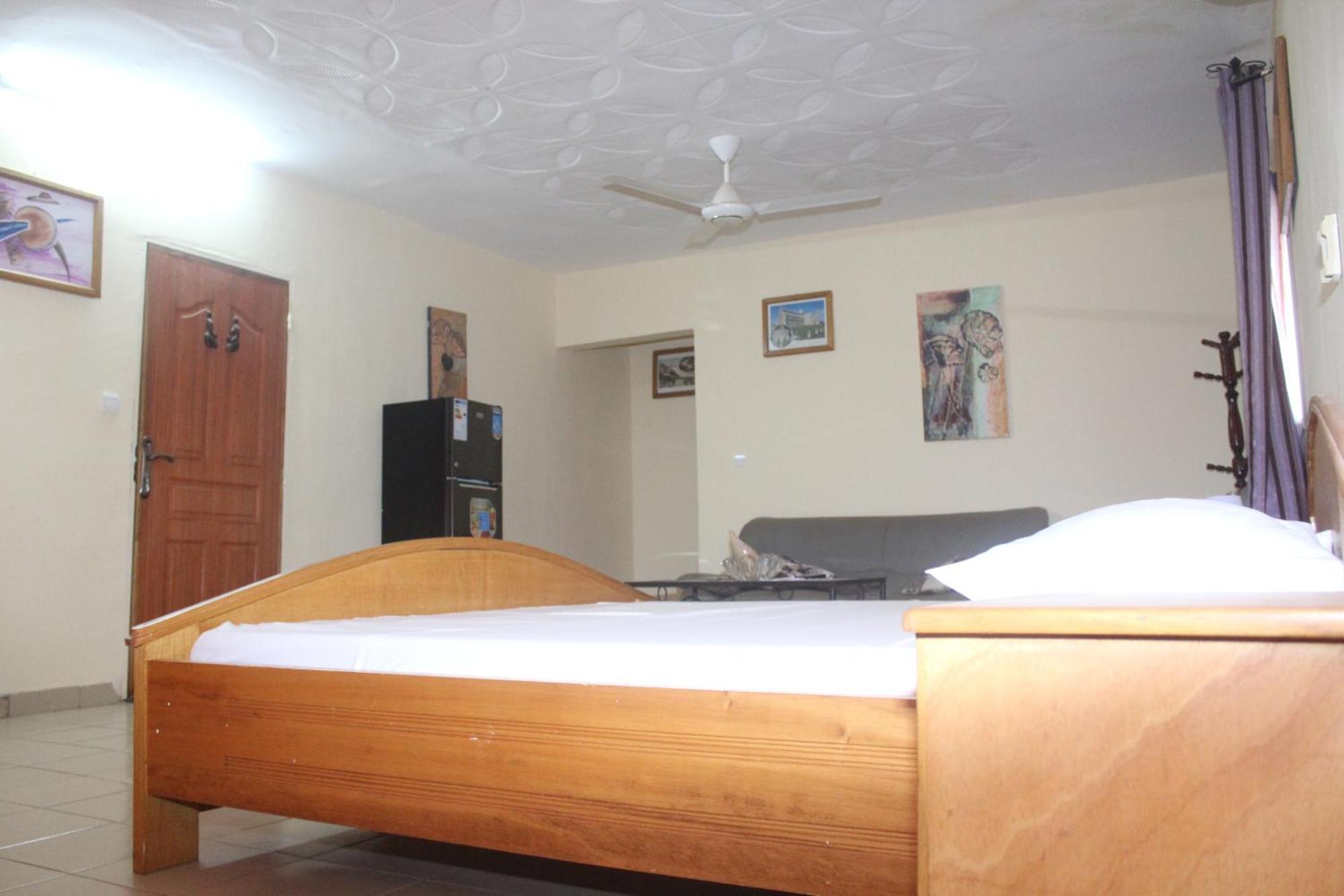Residence Diane Ουαγκαντουγκού Εξωτερικό φωτογραφία