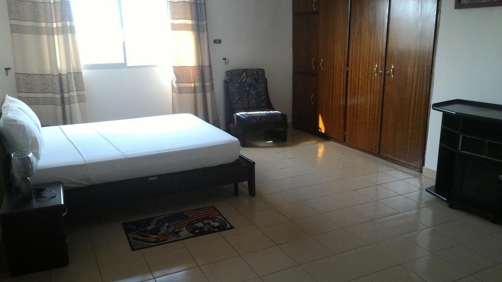 Residence Diane Ουαγκαντουγκού Εξωτερικό φωτογραφία