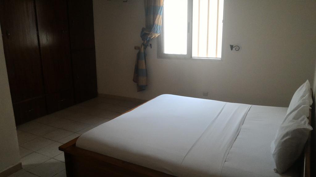 Residence Diane Ουαγκαντουγκού Δωμάτιο φωτογραφία