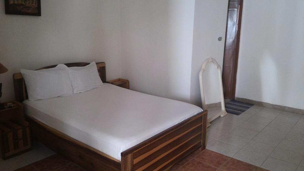 Residence Diane Ουαγκαντουγκού Εξωτερικό φωτογραφία